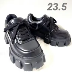 アンコキーヌ 厚底トラックソールスニーカー 黒 23.5 美品 ロゴプレート付きのサムネイル