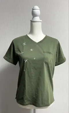 【美品】BEAMS 星刺繍 Vネック Tシャツ カーキのサムネイル