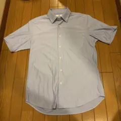 ユニクロ　半袖シャツ　Mサイズ