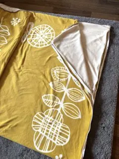 美品　ニトリ　あったか花模様掛け布団カバー／シングル