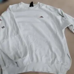 adidas　ThreeSTRiPES　トレーナー