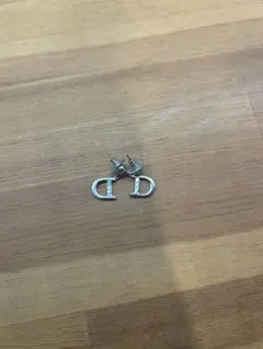 Diorのピアスになります 両耳セットです 値下げ要相談