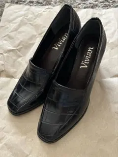 スクエアトゥマニッシュパンプス