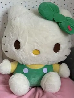 ☆良品☆ サンリオ ハローキティ イチゴマン ぬいぐるみ(タグ付き) 約