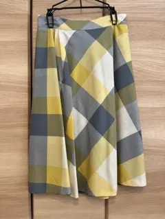 2025年最新】BLUE LABEL CRESTBRIDGE フレアスカートの人気