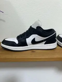 Nike Air Jordan 1 Low ブラック/ホワイト