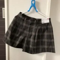 ユニクロ　タックフレアショーツ　(M) 新品のサムネイル