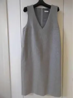 TOMORROWLAND グレー Vネック ジャンパースカート