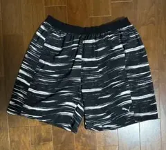 PUMA ストライプデザイン ランニングショーツ