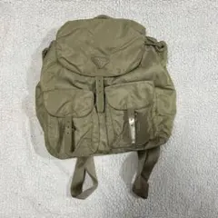 PRADA カーキ リュック・バックパック