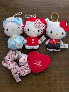 ハローキティ マスコット3体とシュシュ、鏡のセット