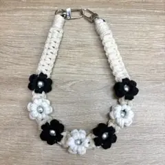ハンドメイド　マクラメ　ハンドストラップ
