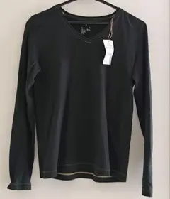 【4月セール】ブラック Vネック 長袖Tシャツ