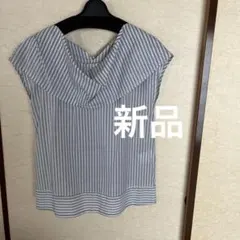 オーバートゥエンティ　カットソー　ゆったり　Sサイズ　ブルーストラップ