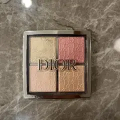 Dior ディオール　バックステージ グロウマキシマイザー パレット 004