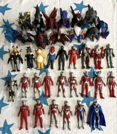 ウルトラマン ソフビ フィギュア キーホルダー まとめ売り - メルカリ