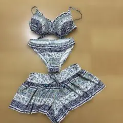 花柄 フリル セパレート水着 3点セット　9号のサムネイル