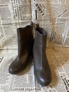 インヒール ブーティ