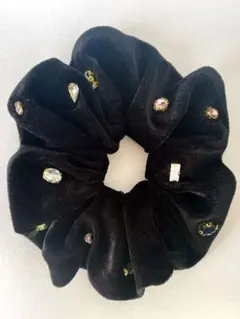 ブラックベロアミックスビジューシュシュ