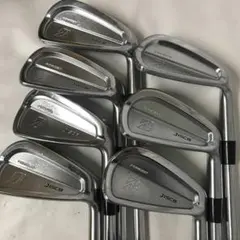 Item thumbnail for item 45bdee3b-0af1-4104-9e5d-2ec4f6d84421