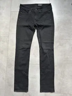 UNIQLO スキニーデニム ブラック　25インチ