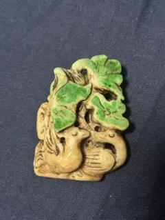 中国美術 古玉 翡翠 台座付き 二頭象 彫刻 - メルカリ