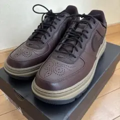 Nike Air Force 1 luxe 