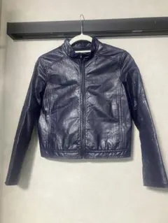 【美品】Theory 羊革　シングルライダースジャケット　紺　M シープレザー レザージャケット メンズ ダメージ風 ネイビー 紺色 本革 シングル