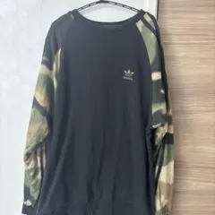 adidas カモフラ柄 スウェット トレーナーのサムネイル