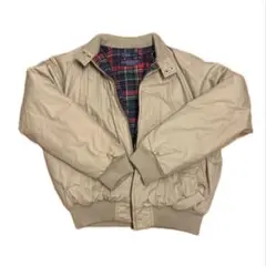 ベージュ ダウンジャケット