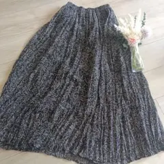 大人気♡秋冬　ジーユー　GU 花柄プリーツロングスカート ブラック XS