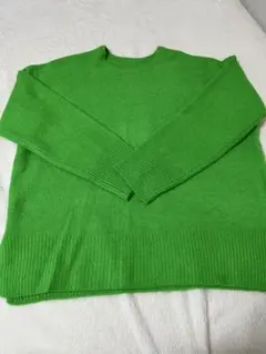 【美品 】明るいグリーン 長袖ニット L
