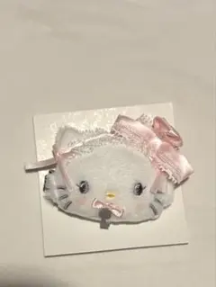 シークレットヘアクリップ　ホワイトフリル　キティ