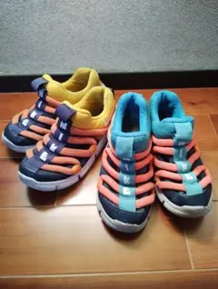 NIKE ナイキ　ノービス22㎝　2足セット　スリッポン　キッズスニーカー
