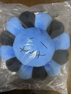 新品】Travis Scott × 村上隆 flower クッション 青 - メルカリ