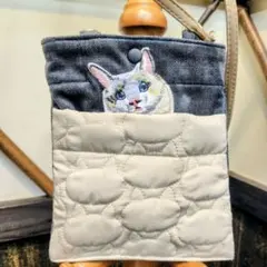猫刺繍アップリケスマホポーチ　サコッシュ