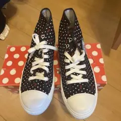 ハローキティ　スニーカー　24.0