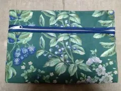 ローラアシュレイ　ポーチのサムネイル