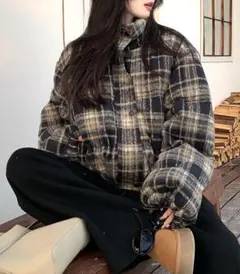 スタンドカラーチェック柄ショート丈ダウンコート