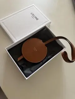 CELINE セリーヌ ラウンド レザー ミラーチャーム ブラウン 保存袋・箱付のサムネイル