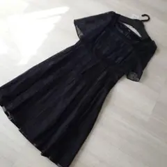 スコットクラブ　ドット柄黒半袖フレアワンピース