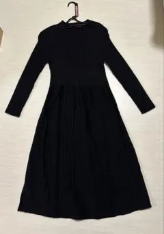 ニットワンピース 黒