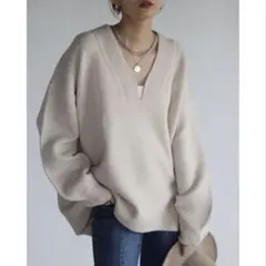 Bonjour Sagan ボンジュールサガン　ディープVネックニット　アイボリ