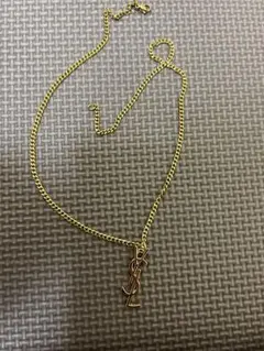 出品終了間近‼️値下げあり‼️YSL ゴールドロゴネックレス