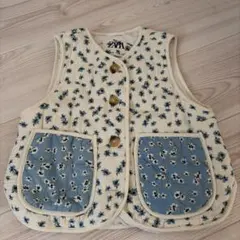 ZARA 花柄ベスト 8-9歳130