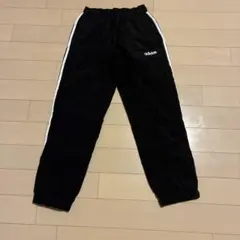 adidas 黒 シャカシャカパンツ サイドストライプ