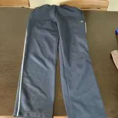 長ズボン　ジャージ