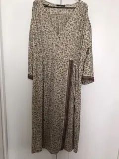 Kastame 花柄オリエンタルカシュワンピース