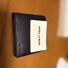 【新品】mila schon 二つ折り財布 黒