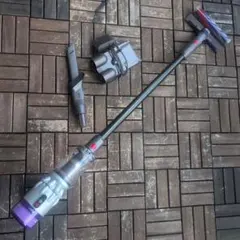 Dyson スティッククリーナー SV33 2024年製 良品！ - メルカリ